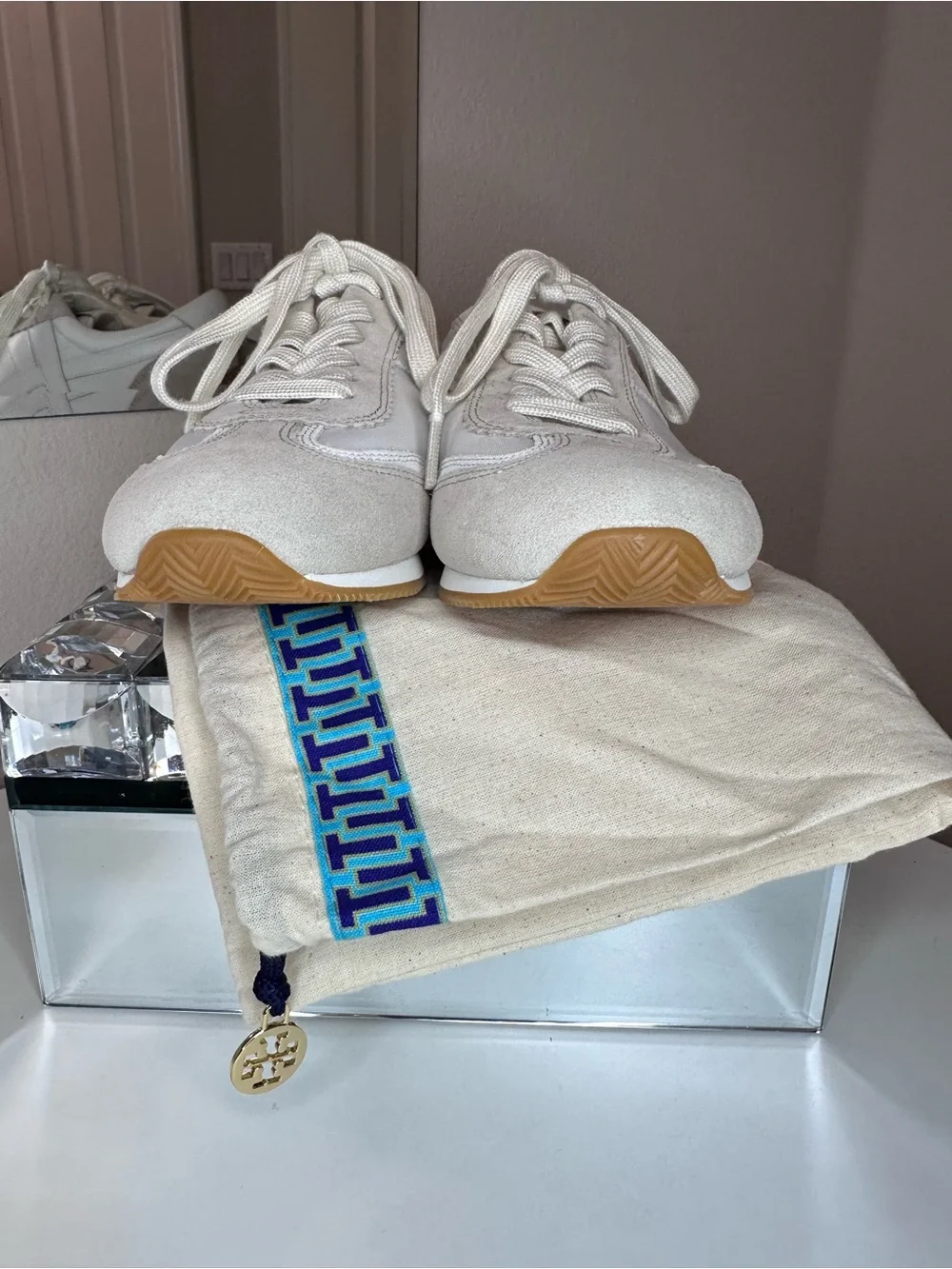 NWOT Tory Burch Hank Snow White and Beige Low Top Shoes - size 6.5
